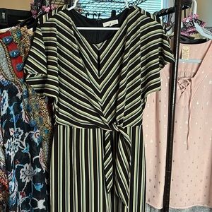 #99 - June & Hudson Black Green And Gray Tie-side Jumpsuit